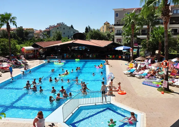 Club Turquoise Ξενοδοχείο με διαμερίσματα 4*