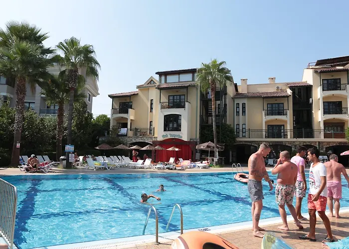 Club Turquoise Ξενοδοχείο με διαμερίσματα 4*