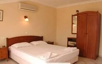 Club Turquoise 말마리스