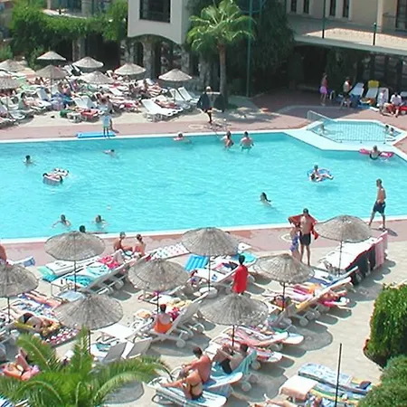Club Turquoise مرمريس