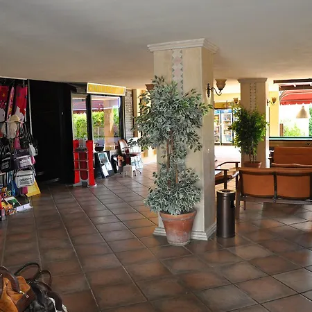 Club Turquoise Lägenhetshotell 4*