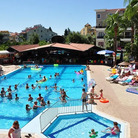 Club Turquoise شقة فندقية 4*