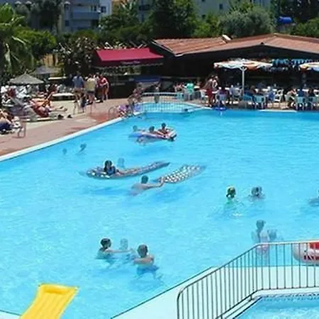 Club Turquoise